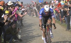 Paris-Roubaix : Van der Poel n'aime pas la chicane de la Trouée d'Arenberg 