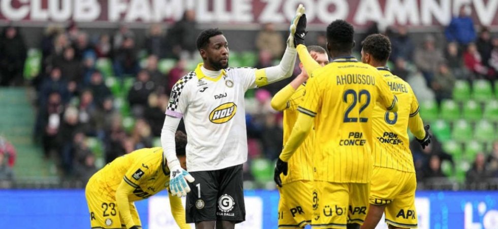 L2 (J17) : Metz et Pau se neutralisent, les gardiens en forme 
