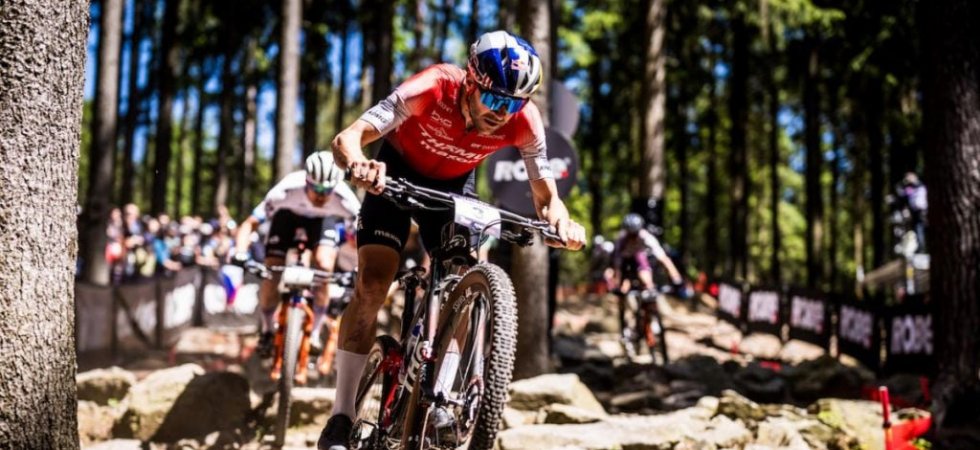 Cyclo-cross : Dépouillés, le rêve de deux cyclistes japonais s'envole 