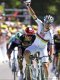 Tour de France (E7) : Pogacar s'impose au sprint et récupère le maillot jaune 