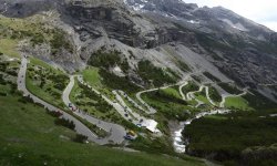 Giro : Le Stelvio supprimé du parcours en raison du risque d'avalanches 