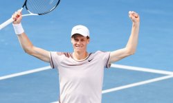 Open d'Australie (H) : Sinner élimine Djokovic en quatre sets et jouera sa première finale en Grand Chelem 