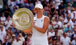 Wimbledon (F) : Swiatek étrille Anisimova et remporte le titre 