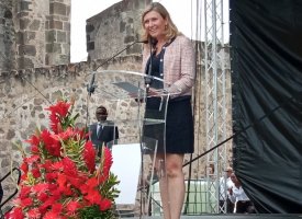 Esclavage : en Guadeloupe, la ministre des Outre-Mer Yaël Braun-Pivet appelle à "regarder l'histoire en face"