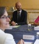 Remaniement : LFI tire à boulet rouge, le RN accuse Macron d'"ignorer" le résultat des législatives