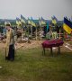Ukraine: l'armée russe pilonne le Donbass, Biden signe l'aide de 40 milliards à Kiev