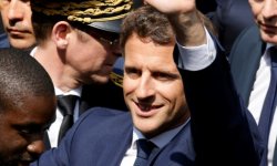 Sur un marché populaire, Macron affiche son ambition sociale 
