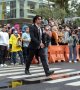 Indonésie: un passage piéton pris d'assaut par les fashionistas de Jakarta