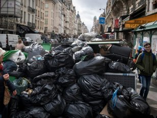 En images. Grève des éboueurs à Paris : les ordures s'entassent dans la rue