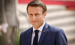 Réinvesti, Macron promet "une France plus forte" et "une planète plus vivable"