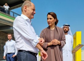 Olaf Scholz fait état à Abou Dhabi de "progrès" sur des nouvelles sources d'énergie