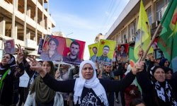 Syrie: des milliers de Kurdes manifestent contre les frappes turques