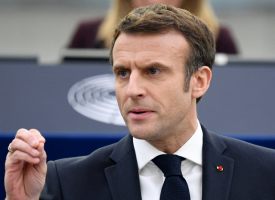 Jadot, Bardella, Aubry... La joute franco-française entre Macron et l'opposition sème la discorde au Parlement européen