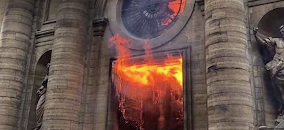 RÃ©sultat de recherche d'images pour "incendie eglise Saint Sulpice Paris"