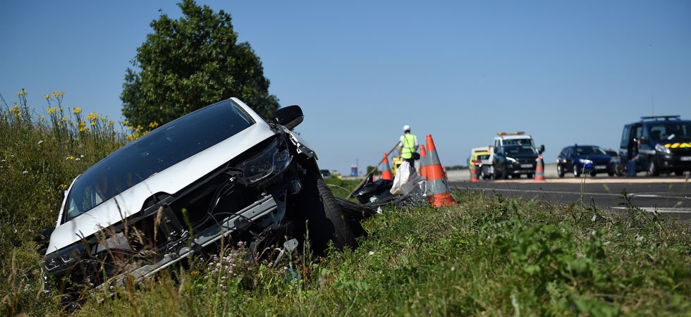 Sécurité routière : le nombre d'accidents de la route "a fortement chuté" en 2020 en raison des confinements